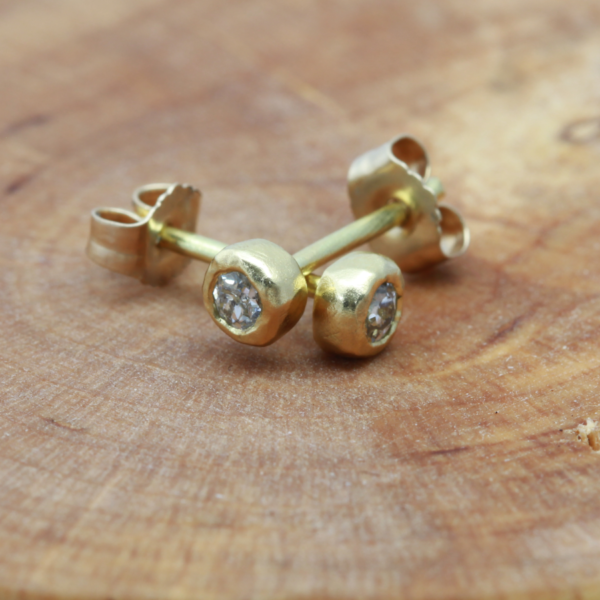 recycled diamond earrings