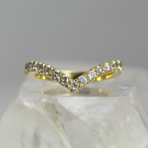 Ethical diamond wedding ring