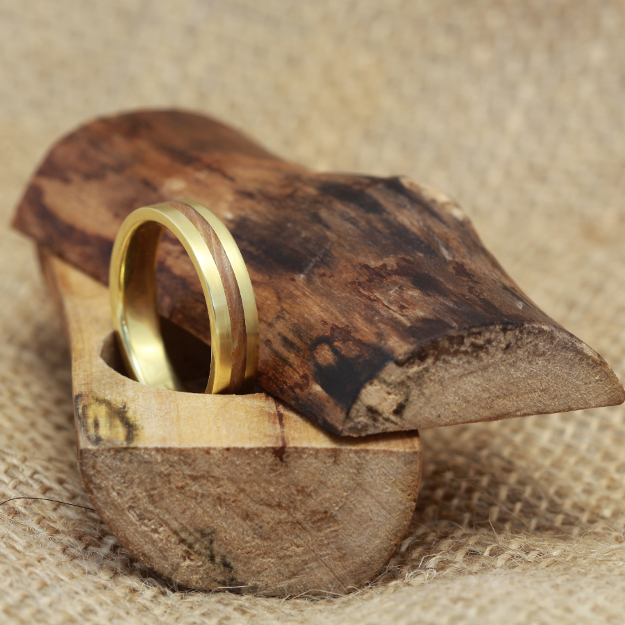 18ct Gold Wood Inlay Ring