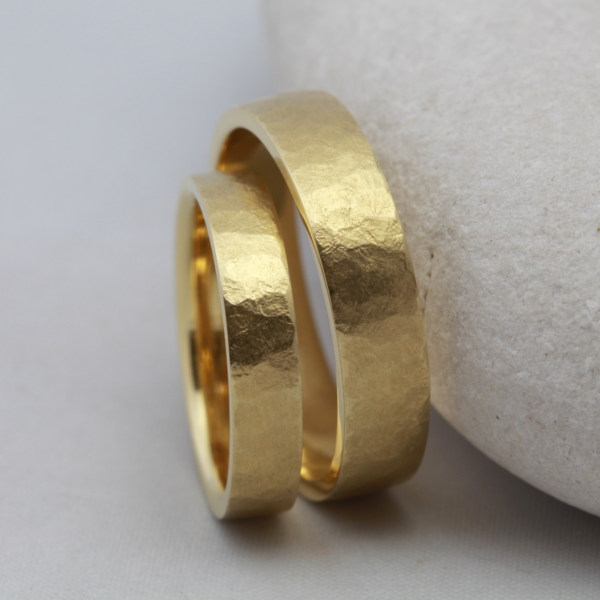18ct Ethical Gold Rings with a Hammered Finish