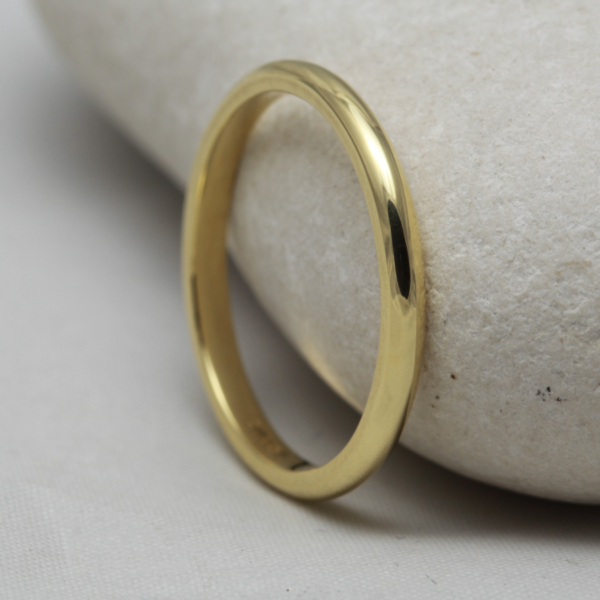 Hand Crafted 18ct Gold Wedding Band with a Polished Finish