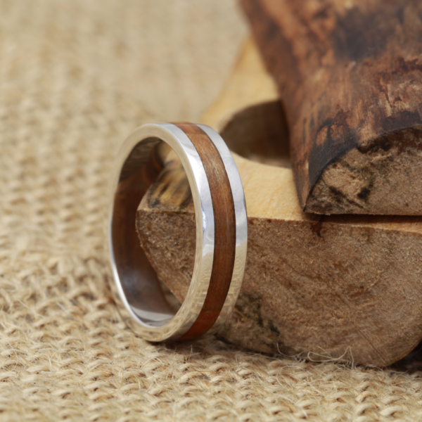 Eco 18ct White Gold Wood Inlay Ring