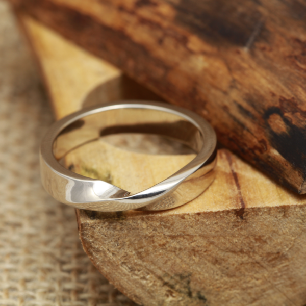 Eco 18ct White Gold Twist Wedding Ring