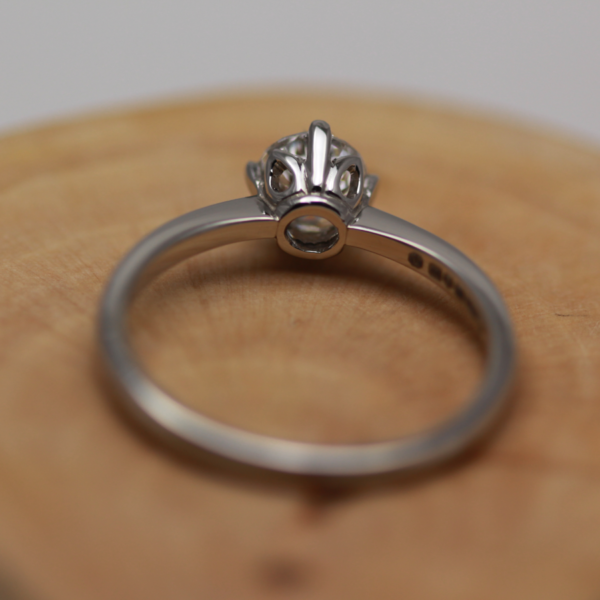 Sustainable Tulip Setting Solitaire Engagement Ring