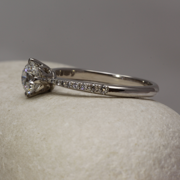 Sustainable Tulip Setting Solitaire Engagement Ring with Diamond Shoulders