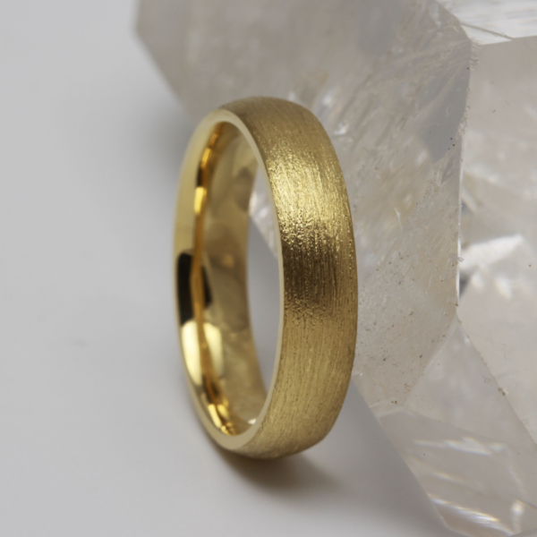 Eco Gold Ring with an Etched Finish