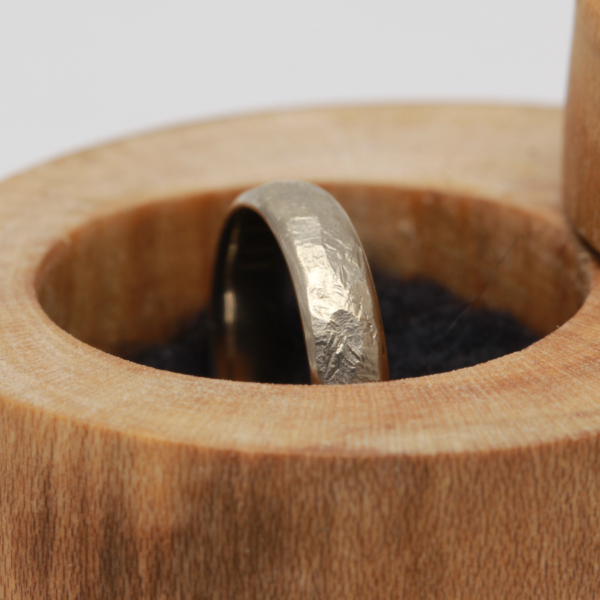 Eco White Gold Ring with a Hammered Finish