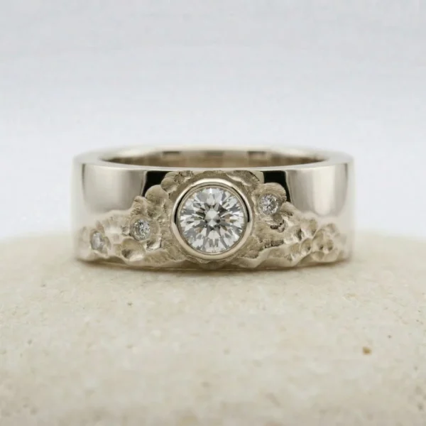 The Loxley: 18ct White Gold Sunrise Mountain Ring with Diamond or Moissanite