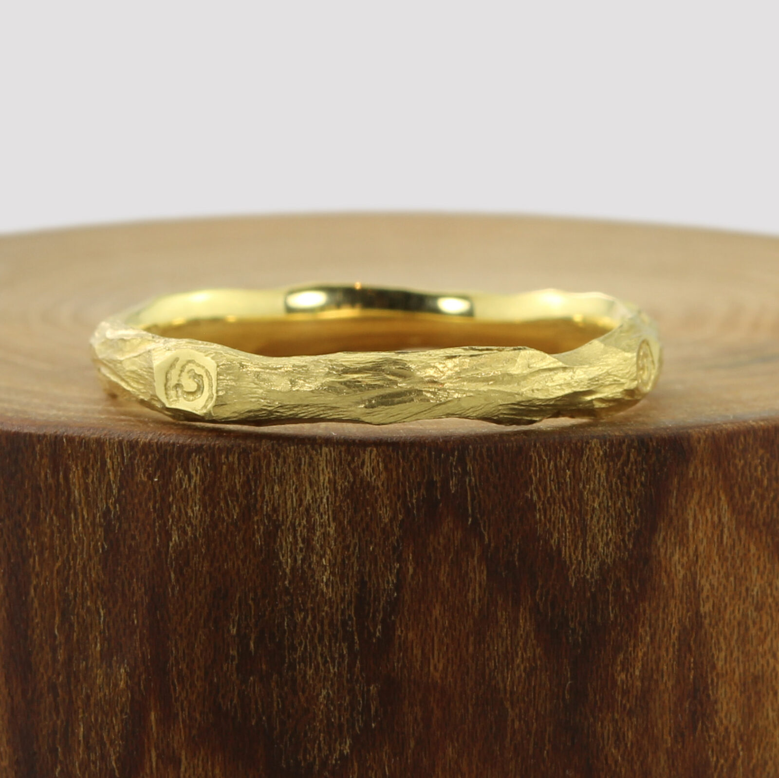 Twig Wedding Ring | Ready to Wear Wedding Rings | J&E