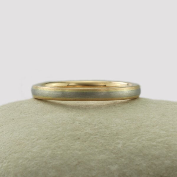 The Ardle: 2.2mm 18ct Rose Gold Wedding Ring with Platinum Inlay