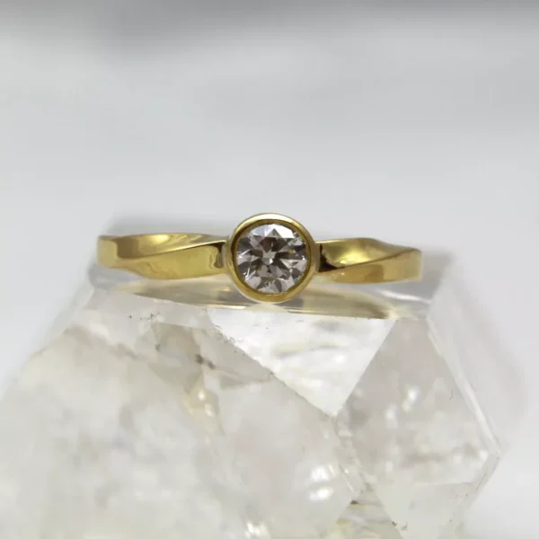 The Urie: Rub Over Set 18ct Yellow Gold Moissanite or Diamond Twist Engagement Ring