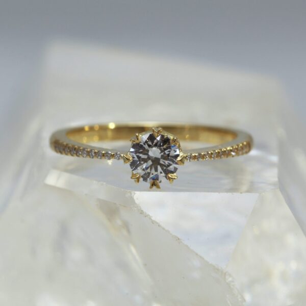The Cally: 18ct Yellow Gold Crown Set Diamond or Moissanite Engagement Ring