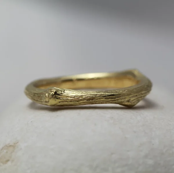 The Balwoges: 18ct Yellow Gold Oak Twig Wedding Ring