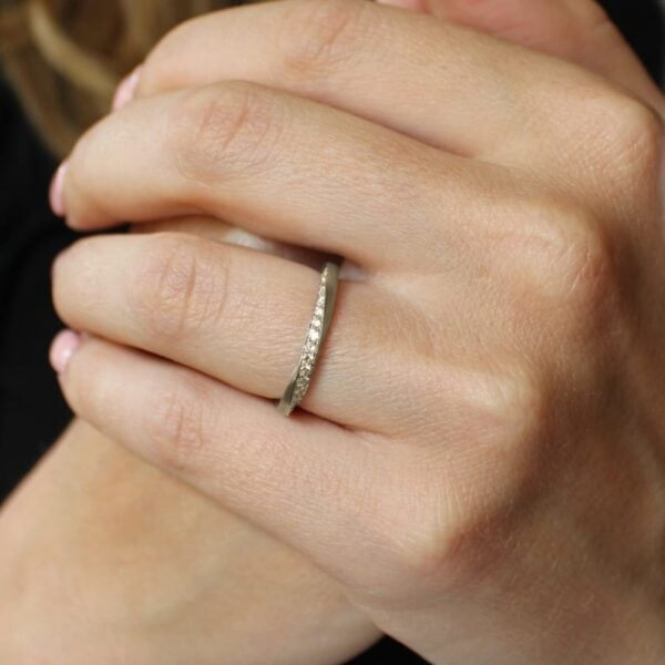 The Ellershie: Handmade 18ct White Gold Diamond or Moissanite Twist Wedding Ring