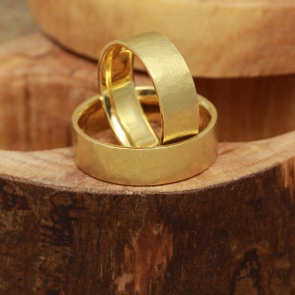 The Fiddichs: Eco 18ct Yellow Gold Matching Wedding Bands