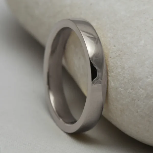 The Brora: Ethical 950 Platinum Wedding Band with Polished finish