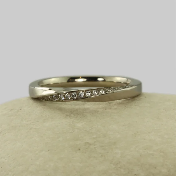 The Modified Ellershie: Handmade 18ct White Gold Recycled Diamond Wedding Ring