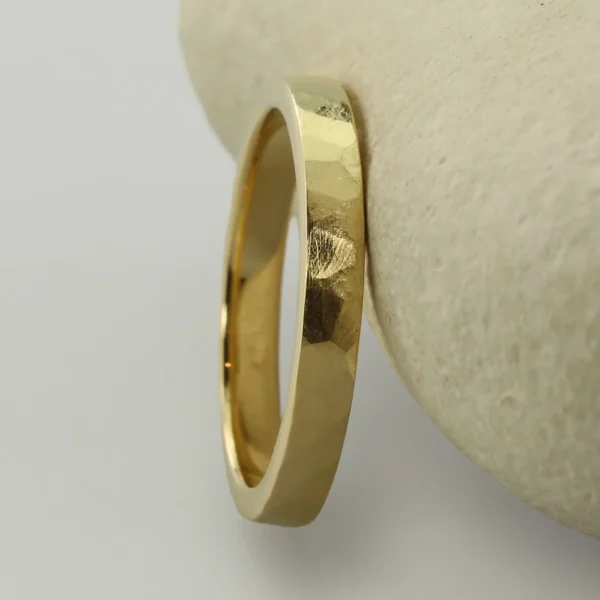 The Cavanacaw: 2.5mm 9ct Yellow Gold Wedding Ring with Hammered Finish